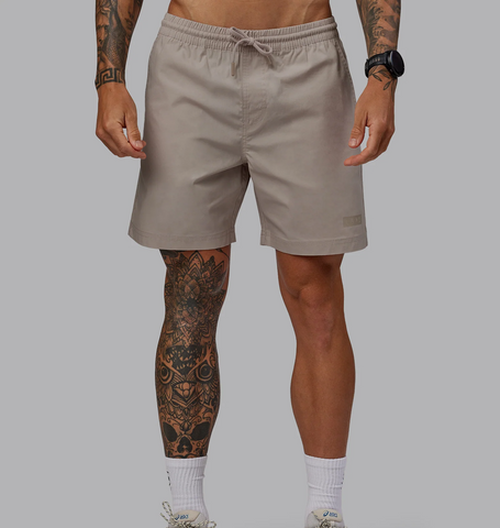 Daily 7" Short (Shale Beige)